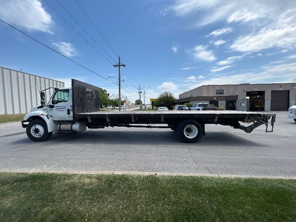 Flatbed Truck-Light and Medium Duty Trucks-International-2020-MV607-Omaha-NE-138,764\n\t\tmiles-$ 49,750 - Image 4