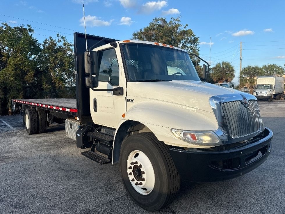 Flatbed Truck-Light and Medium Duty Trucks-International-2020-MV607-Orlando-FL-89,486\n\t\tmiles-$ 54,750 - Image 1