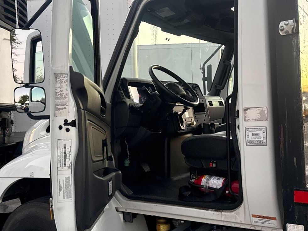 Flatbed Truck-Light and Medium Duty Trucks-International-2020-MV607-Orlando-FL-89,486\n\t\tmiles-$ 54,750 - Image 16