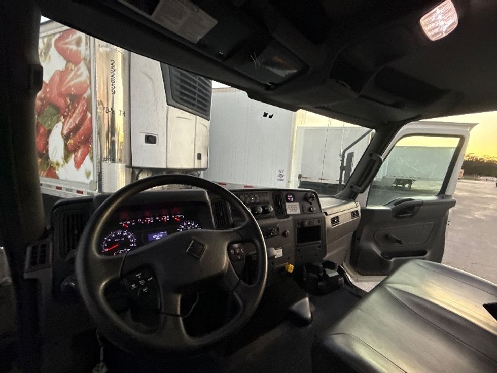 Flatbed Truck-Light and Medium Duty Trucks-International-2020-MV607-Orlando-FL-89,486\n\t\tmiles-$ 54,750 - Image 18