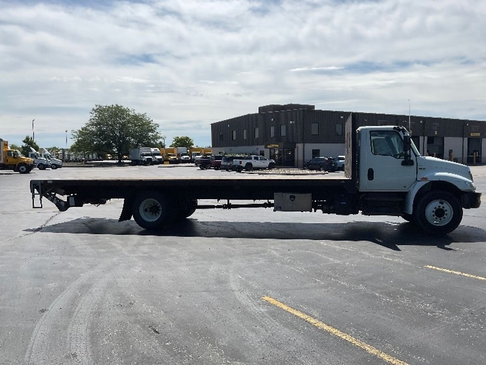 Flatbed Truck-Light and Medium Duty Trucks-International-2020-MV607-Perrysburg-OH-149,381\n\t\tmiles-$ 53,750 - Image 12