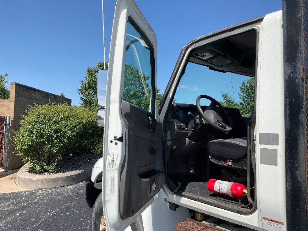 Flatbed Truck-Light and Medium Duty Trucks-International-2020-MV607-Perrysburg-OH-149,381\n\t\tmiles-$ 53,750 - Image 13