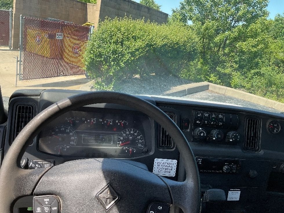 Flatbed Truck-Light and Medium Duty Trucks-International-2020-MV607-Perrysburg-OH-149,381\n\t\tmiles-$ 53,750 - Image 15