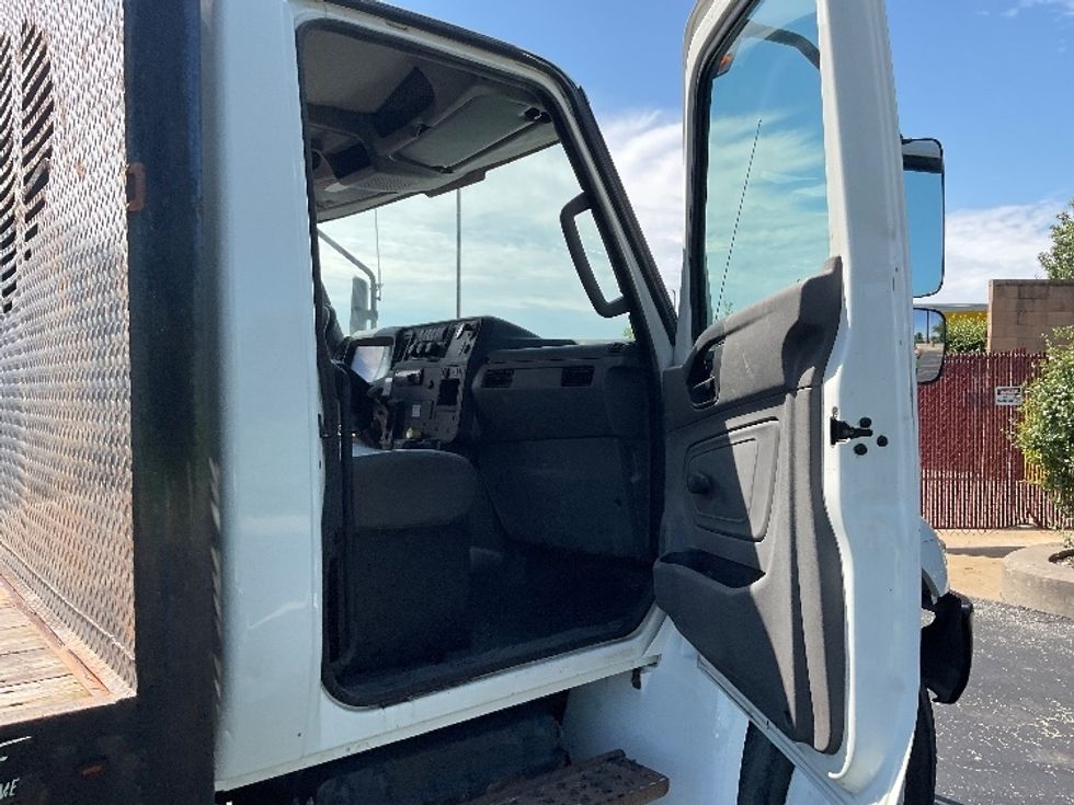 Flatbed Truck-Light and Medium Duty Trucks-International-2020-MV607-Perrysburg-OH-149,381\n\t\tmiles-$ 53,750 - Image 17