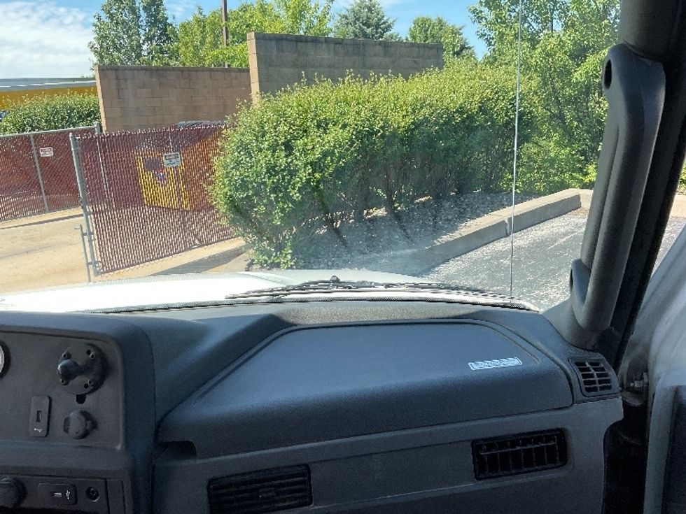 Flatbed Truck-Light and Medium Duty Trucks-International-2020-MV607-Perrysburg-OH-149,381\n\t\tmiles-$ 53,750 - Image 18