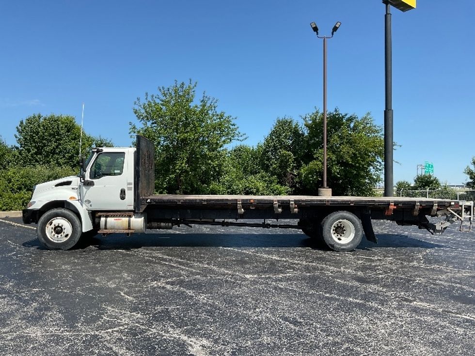 Flatbed Truck-Light and Medium Duty Trucks-International-2020-MV607-Perrysburg-OH-149,381\n\t\tmiles-$ 53,750 - Image 4