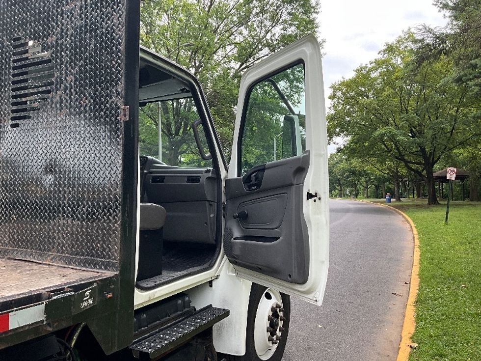 Flatbed Truck-Light and Medium Duty Trucks-International-2020-MV607-Reading-PA-211,100\n\t\tmiles-$ 44,750 - Image 20