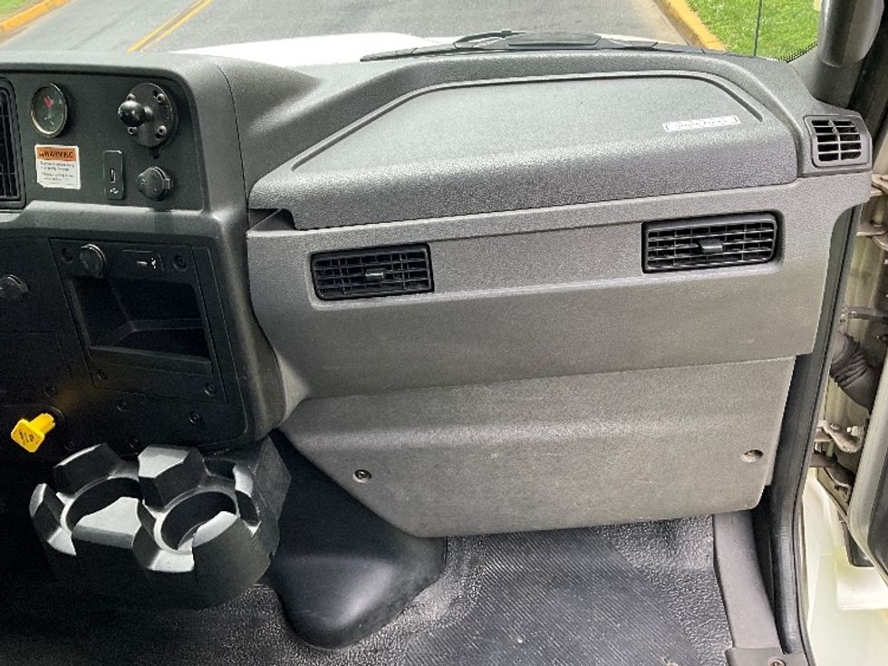 Flatbed Truck-Light and Medium Duty Trucks-International-2020-MV607-Reading-PA-211,100\n\t\tmiles-$ 44,750 - Image 21