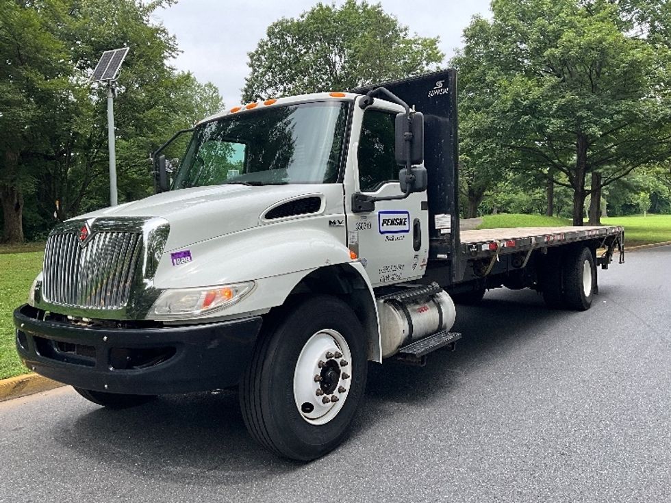 Flatbed Truck-Light and Medium Duty Trucks-International-2020-MV607-Reading-PA-211,100\n\t\tmiles-$ 44,750 - Image 3