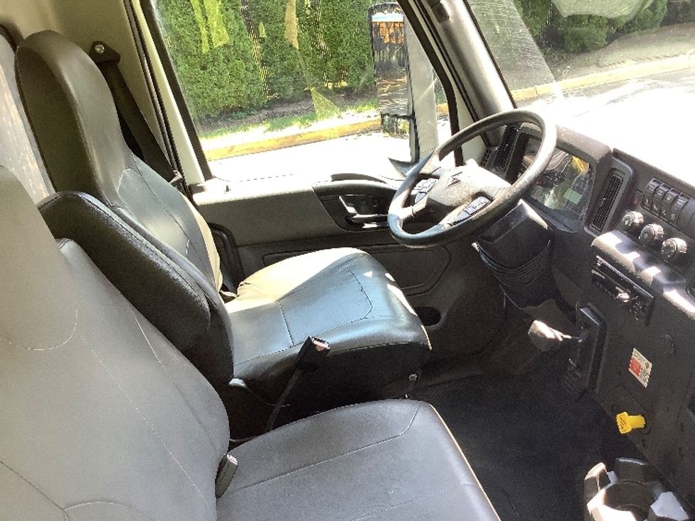 Flatbed Truck-Light and Medium Duty Trucks-International-2020-MV607-Reading-PA-249,429\n\t\tmiles-$ 39,500 - Image 19