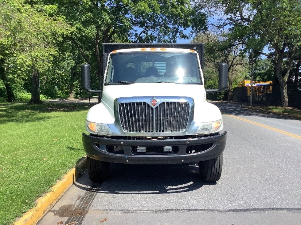 Flatbed Truck-Light and Medium Duty Trucks-International-2020-MV607-Reading-PA-249,429\n\t\tmiles-$ 39,500 - Image 2