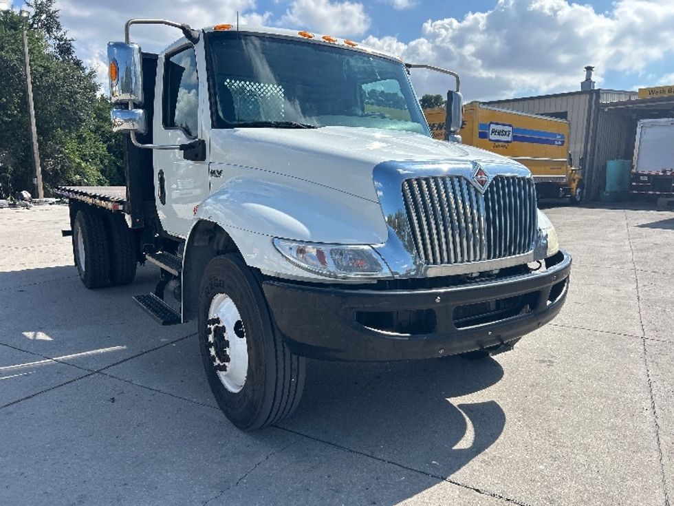 Flatbed Truck-Light and Medium Duty Trucks-International-2020-MV607-Tampa-FL-108,157\n\t\tmiles-$ 49,000 - Image 1