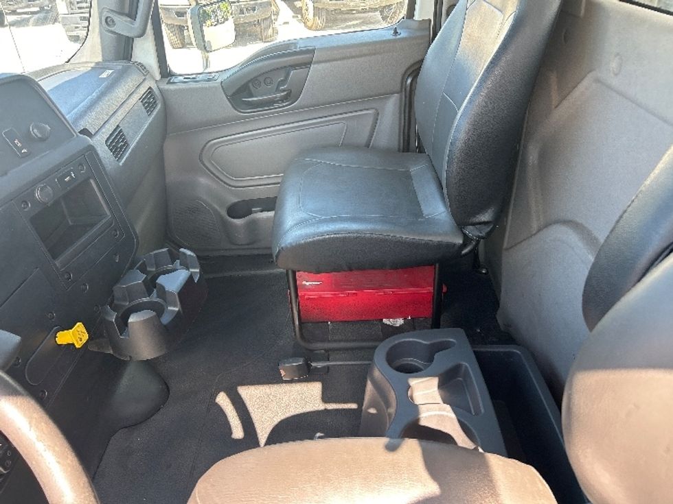 Flatbed Truck-Light and Medium Duty Trucks-International-2020-MV607-Tampa-FL-108,157\n\t\tmiles-$ 49,000 - Image 19