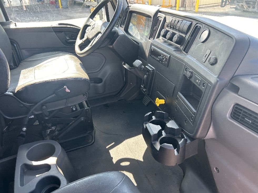 Flatbed Truck-Light and Medium Duty Trucks-International-2020-MV607-Tampa-FL-108,157\n\t\tmiles-$ 49,000 - Image 22