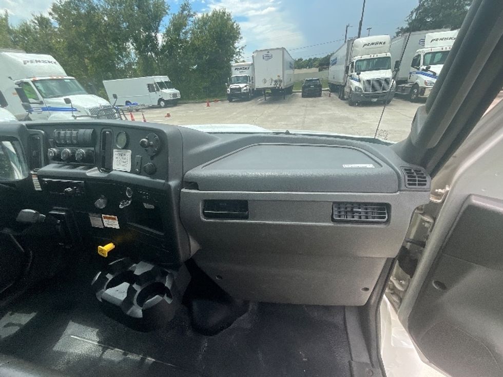 Flatbed Truck-Light and Medium Duty Trucks-International-2020-MV607-Tampa-FL-167,781\n\t\tmiles-$ 47,750 - Image 19