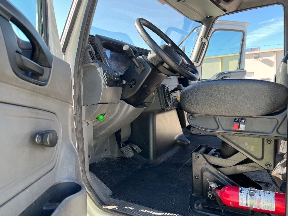 Flatbed Truck-Light and Medium Duty Trucks-International-2020-MV607-Tampa-FL-225,313\n\t\tmiles-$ 41,750 - Image 16