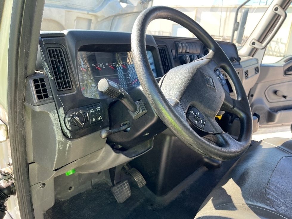 Flatbed Truck-Light and Medium Duty Trucks-International-2020-MV607-Tampa-FL-225,313\n\t\tmiles-$ 41,750 - Image 18