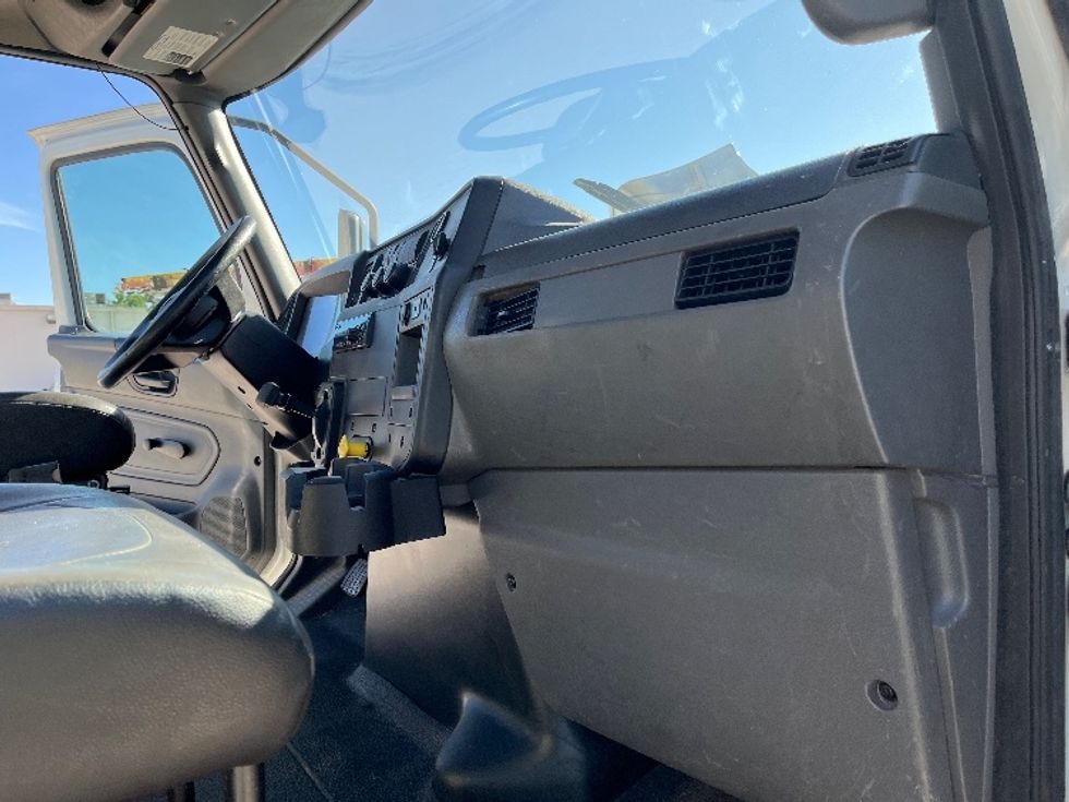 Flatbed Truck-Light and Medium Duty Trucks-International-2020-MV607-Tampa-FL-225,313\n\t\tmiles-$ 41,750 - Image 21