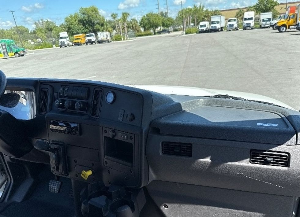 Flatbed Truck-Light and Medium Duty Trucks-International-2020-MV607-Tampa-FL-252,322\n\t\tmiles-$ 30,750 - Image 17