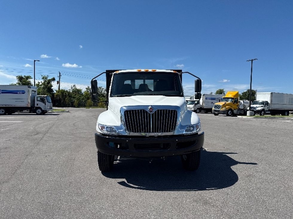 Flatbed Truck-Light and Medium Duty Trucks-International-2020-MV607-Tampa-FL-252,322\n\t\tmiles-$ 30,750 - Image 2