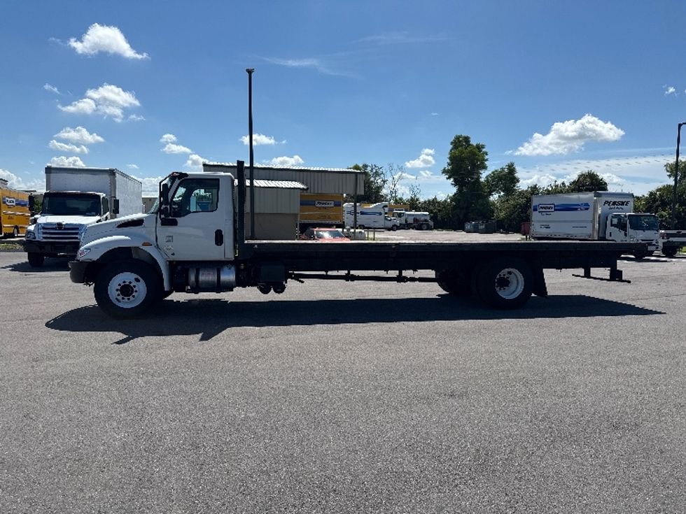 Flatbed Truck-Light and Medium Duty Trucks-International-2020-MV607-Tampa-FL-252,322\n\t\tmiles-$ 30,750 - Image 4