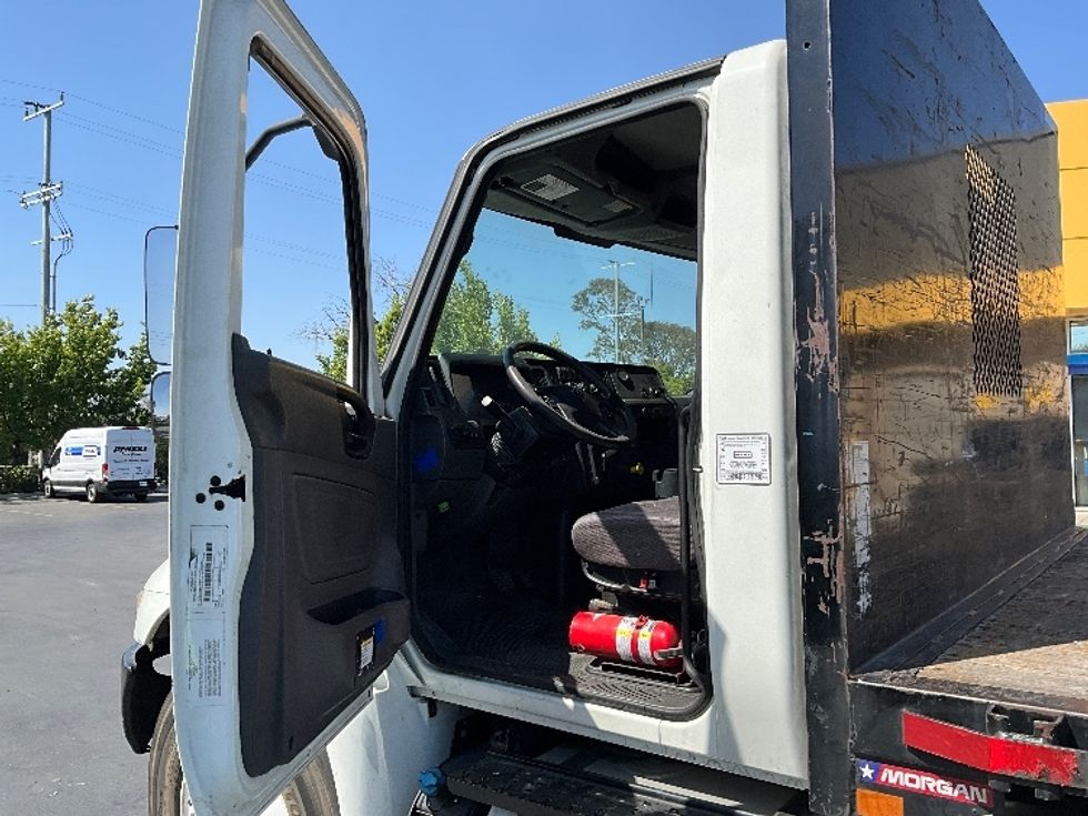 Flatbed Truck-Light and Medium Duty Trucks-International-2020-MV607-Torrance-CA-126,502\n\t\tmiles-$ 49,500 - Image 11