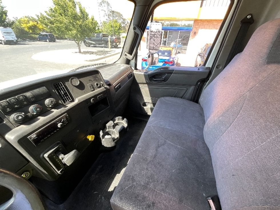Flatbed Truck-Light and Medium Duty Trucks-International-2020-MV607-Torrance-CA-126,502\n\t\tmiles-$ 49,500 - Image 14