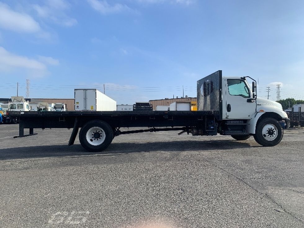 Flatbed Truck-Light and Medium Duty Trucks-International-2020-MV607-Torrance-CA-136,688\n\t\tmiles-$ 45,750 - Image 12