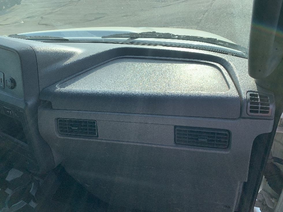 Flatbed Truck-Light and Medium Duty Trucks-International-2020-MV607-Torrance-CA-136,688\n\t\tmiles-$ 45,750 - Image 18