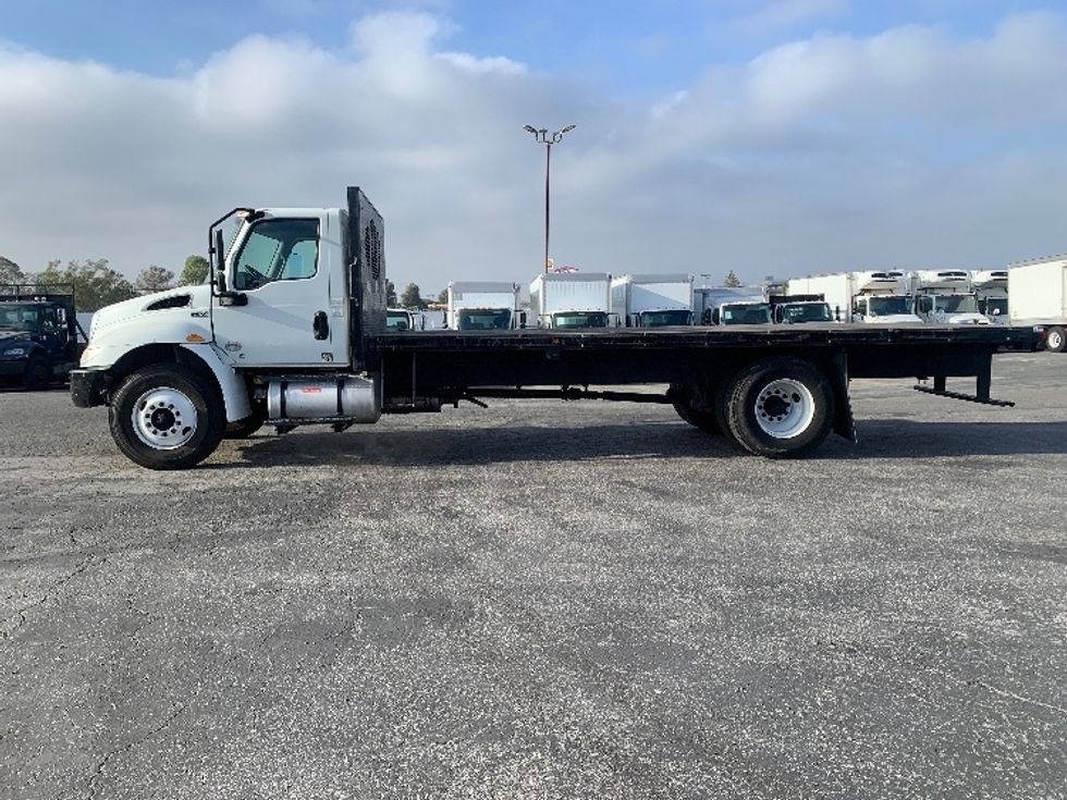 Flatbed Truck-Light and Medium Duty Trucks-International-2020-MV607-Torrance-CA-136,688\n\t\tmiles-$ 45,750 - Image 4