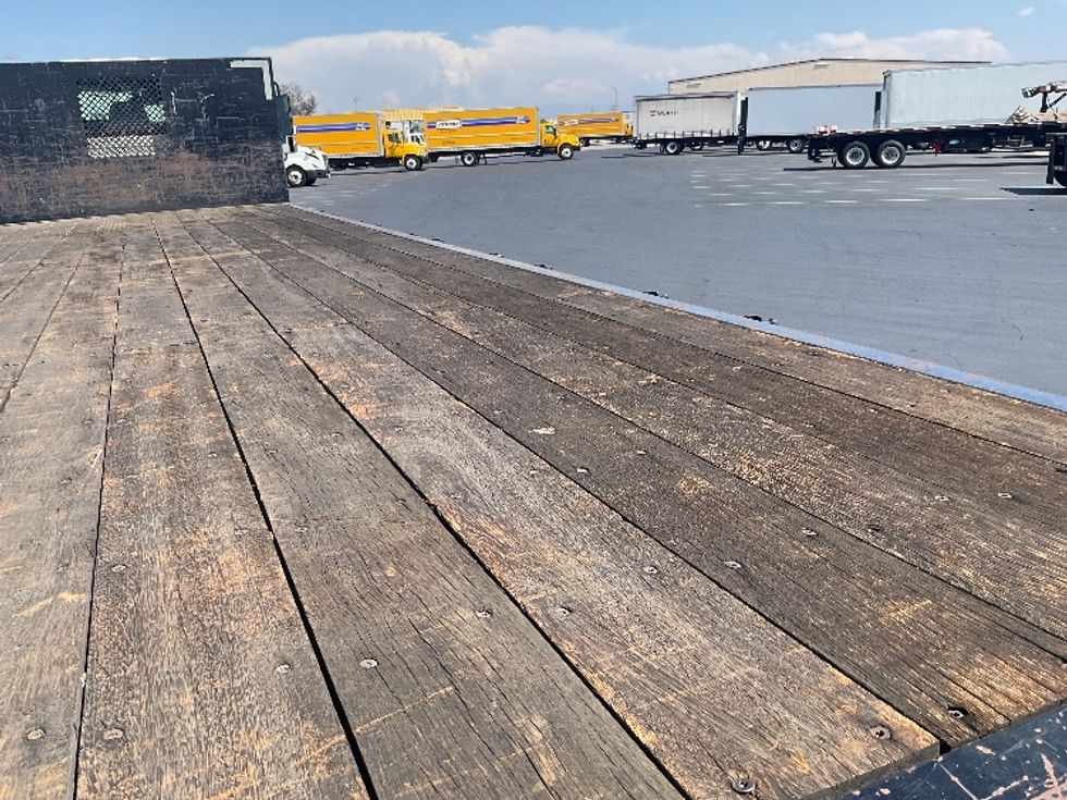 Flatbed Truck-Light and Medium Duty Trucks-International-2020-MV607-Torrance-CA-162,199\n\t\tmiles-$ 45,250 - Image 12