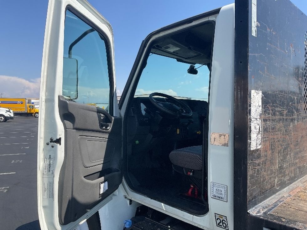 Flatbed Truck-Light and Medium Duty Trucks-International-2020-MV607-Torrance-CA-162,199\n\t\tmiles-$ 45,250 - Image 16