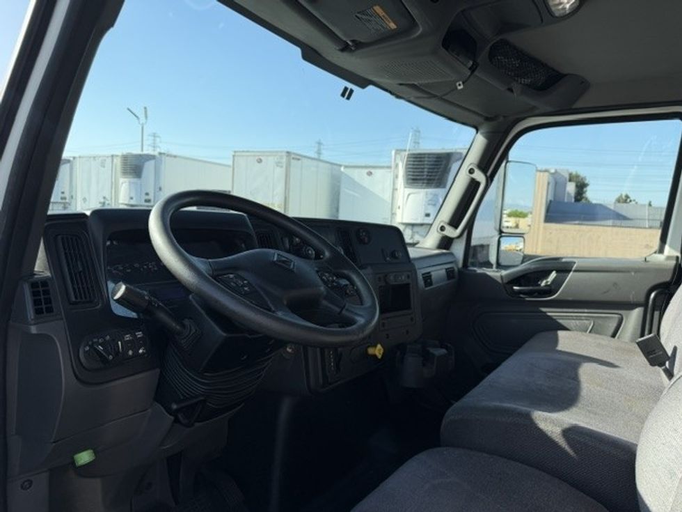 Flatbed Truck-Light and Medium Duty Trucks-International-2020-MV607-Torrance-CA-162,199\n\t\tmiles-$ 45,250 - Image 17