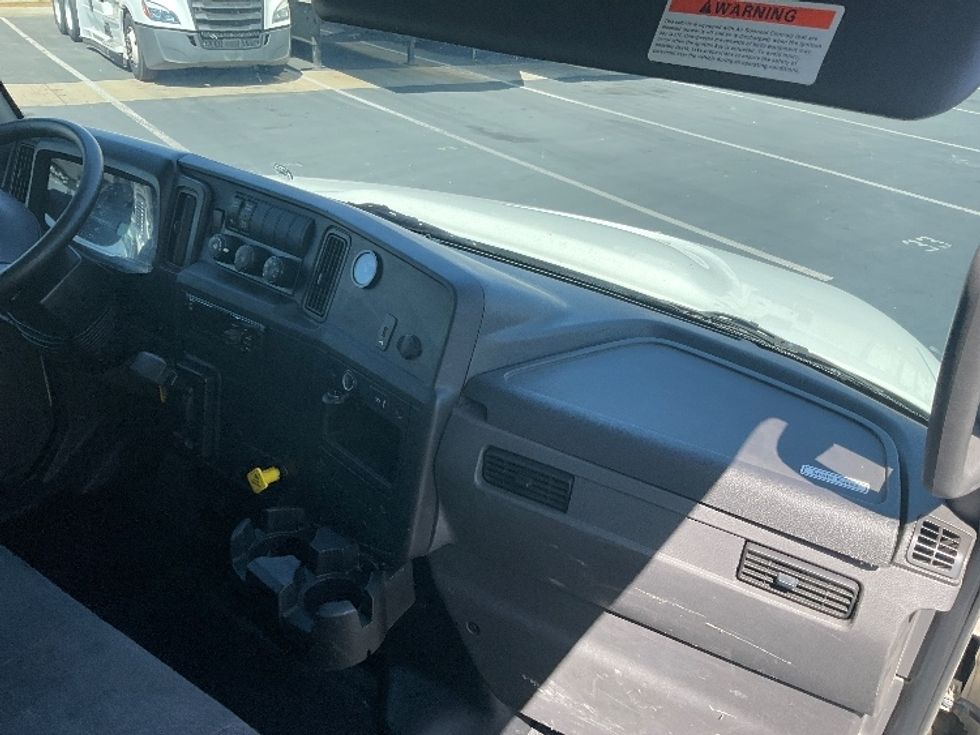 Flatbed Truck-Light and Medium Duty Trucks-International-2020-MV607-Torrance-CA-162,199\n\t\tmiles-$ 45,250 - Image 21