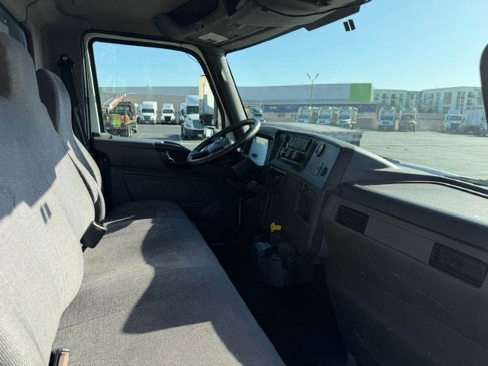 Flatbed Truck-Light and Medium Duty Trucks-International-2020-MV607-Torrance-CA-162,199\n\t\tmiles-$ 45,250 - Image 22