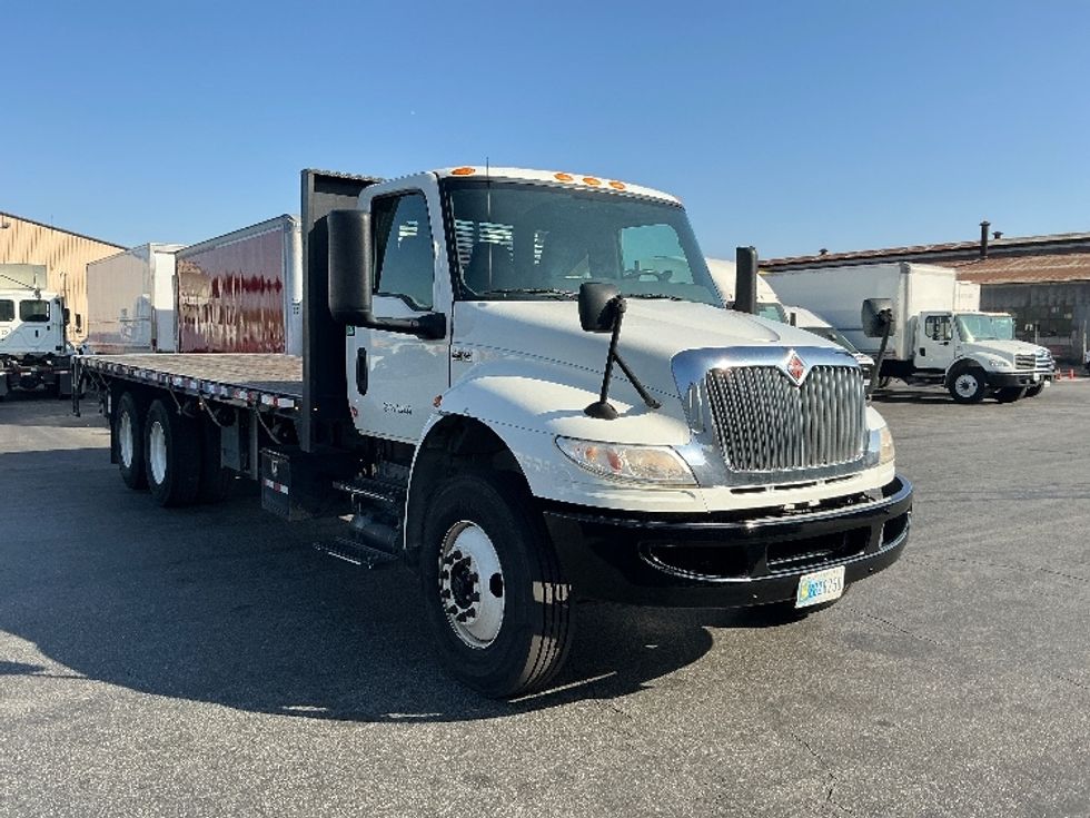 Flatbed Truck-Light and Medium Duty Trucks-International-2020-MV607-Torrance-CA-220,263\n\t\tmiles-$ 48,750 - Image 1