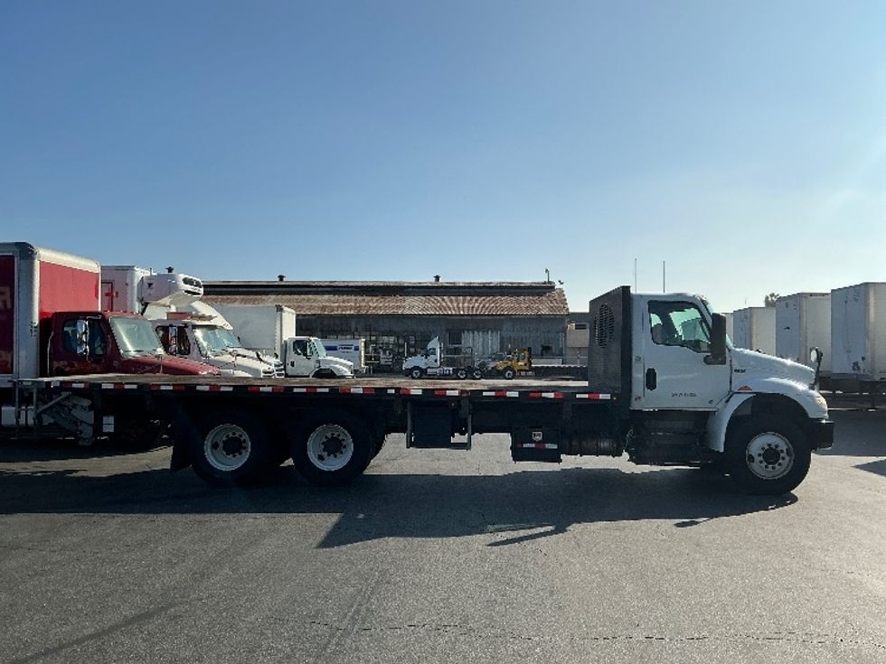 Flatbed Truck-Light and Medium Duty Trucks-International-2020-MV607-Torrance-CA-220,263\n\t\tmiles-$ 48,750 - Image 15
