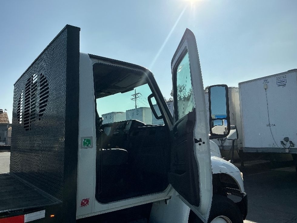 Flatbed Truck-Light and Medium Duty Trucks-International-2020-MV607-Torrance-CA-220,263\n\t\tmiles-$ 48,750 - Image 20