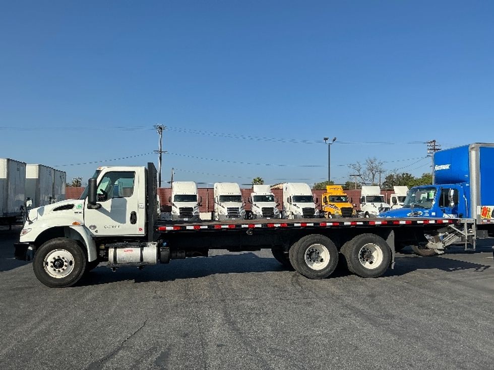 Flatbed Truck-Light and Medium Duty Trucks-International-2020-MV607-Torrance-CA-220,263\n\t\tmiles-$ 48,750 - Image 4