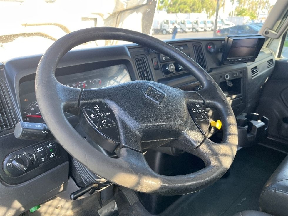 Flatbed Truck-Light and Medium Duty Trucks-International-2020-MV607-Torrance-CA-224,484\n\t\tmiles-$ 46,250 - Image 17