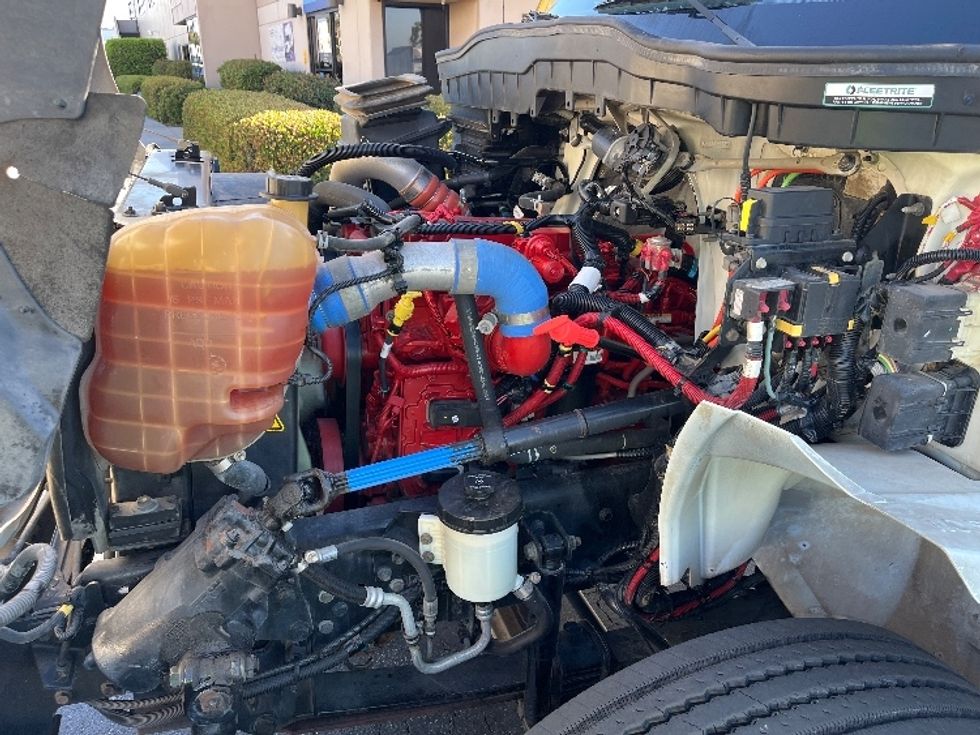 Flatbed Truck-Light and Medium Duty Trucks-International-2020-MV607-Torrance-CA-224,484\n\t\tmiles-$ 46,250 - Image 24