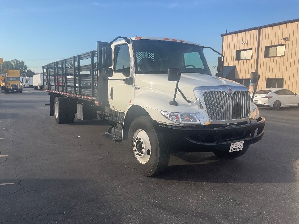 Flatbed Truck-Light and Medium Duty Trucks-International-2020-MV607-Torrance-CA-59,951\n\t\tmiles-$ 59,750 - Image 1