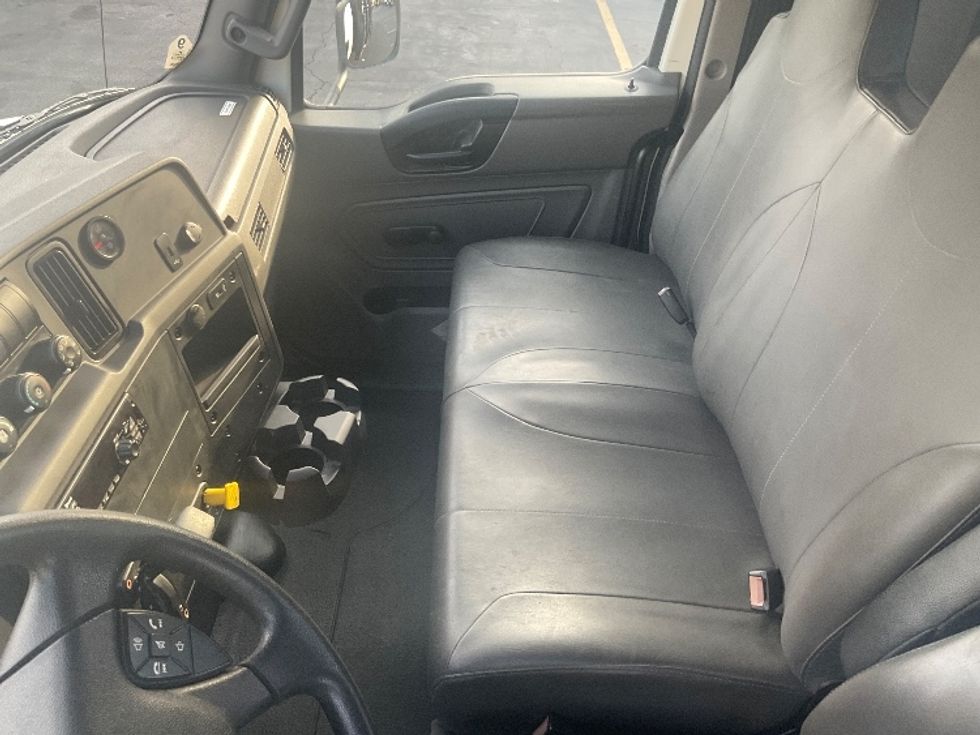 Flatbed Truck-Light and Medium Duty Trucks-International-2020-MV607-Torrance-CA-59,951\n\t\tmiles-$ 59,750 - Image 17