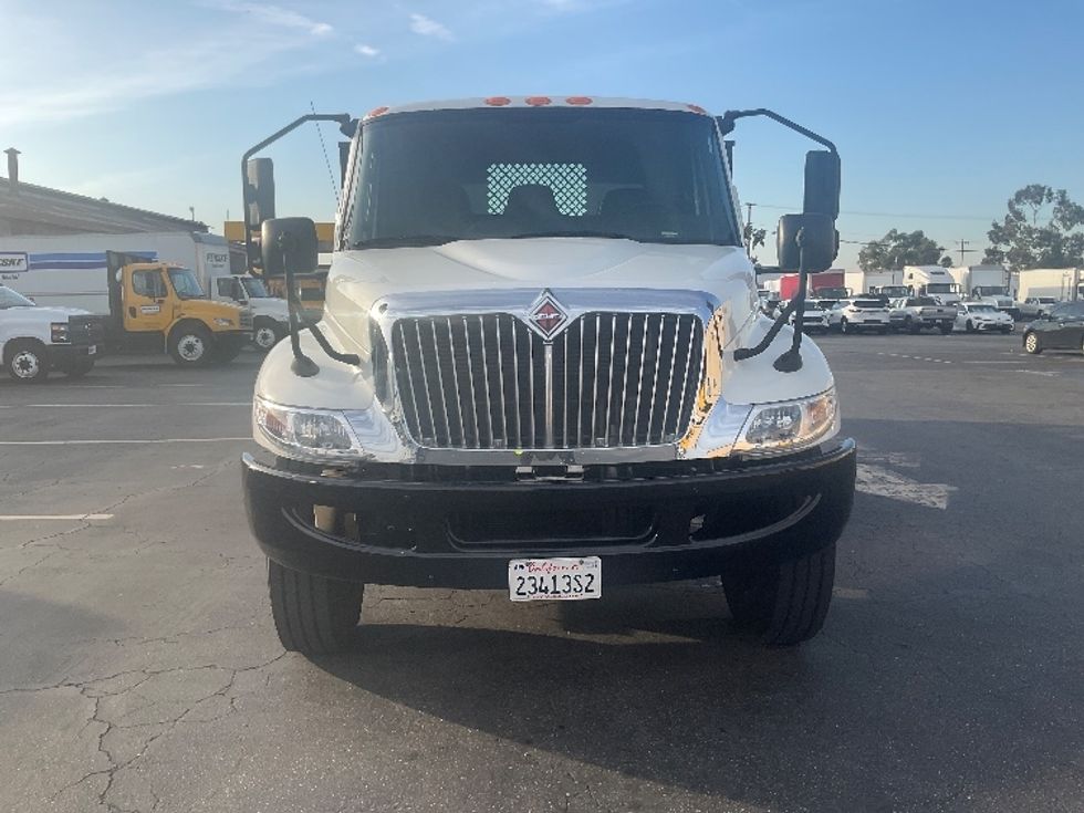 Flatbed Truck-Light and Medium Duty Trucks-International-2020-MV607-Torrance-CA-59,951\n\t\tmiles-$ 59,750 - Image 2