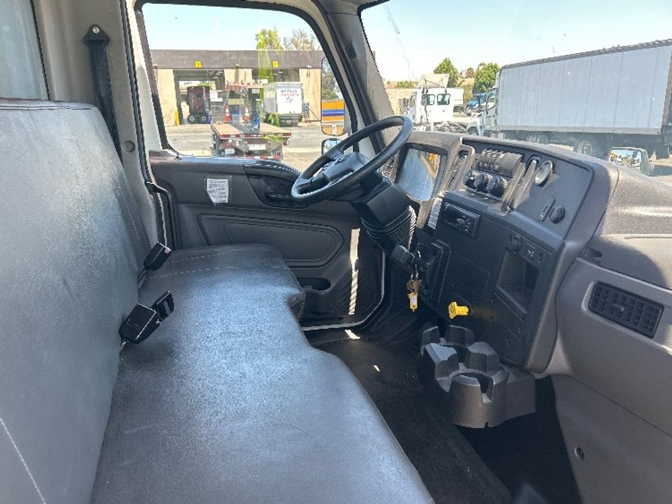 Flatbed Truck-Light and Medium Duty Trucks-International-2020-MV607-Torrance-CA-75,696\n\t\tmiles-$ 55,750 - Image 18