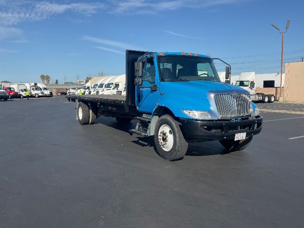 Flatbed Truck-Light and Medium Duty Trucks-International-2020-MV607-Torrance-CA-84,828\n\t\tmiles-$ 54,000 - Image 1