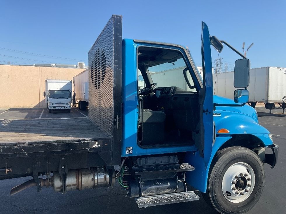 Flatbed Truck-Light and Medium Duty Trucks-International-2020-MV607-Torrance-CA-84,828\n\t\tmiles-$ 54,000 - Image 19