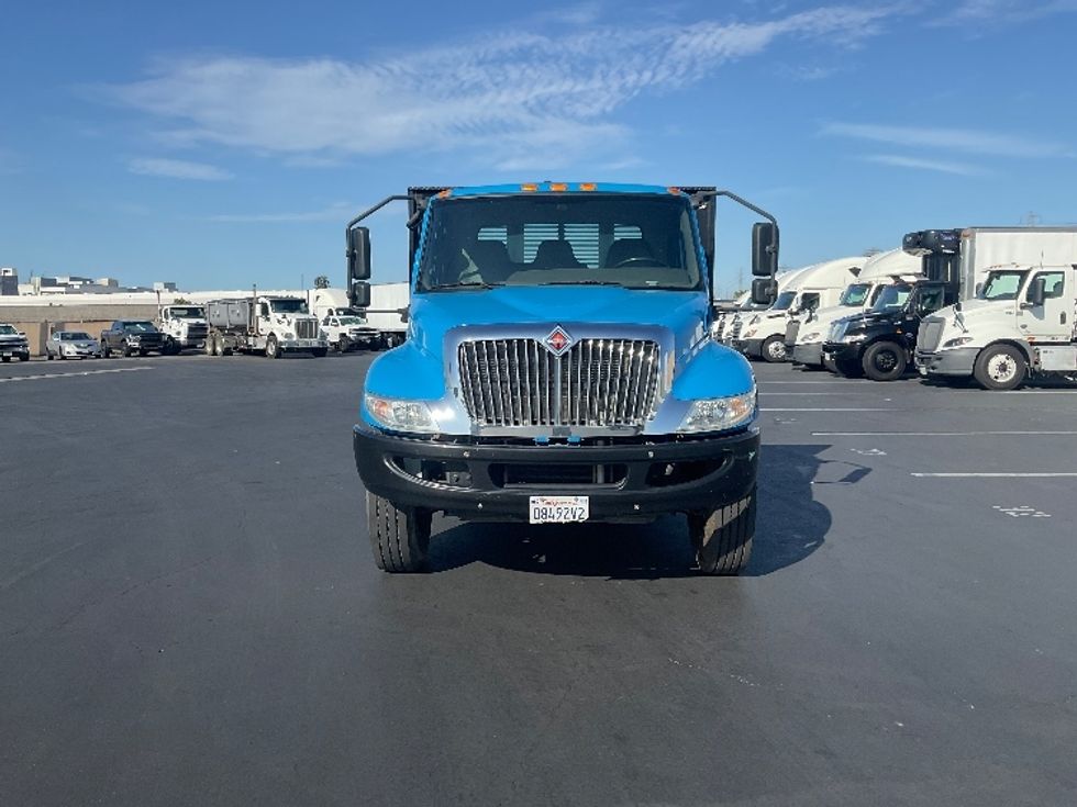 Flatbed Truck-Light and Medium Duty Trucks-International-2020-MV607-Torrance-CA-84,828\n\t\tmiles-$ 54,000 - Image 2