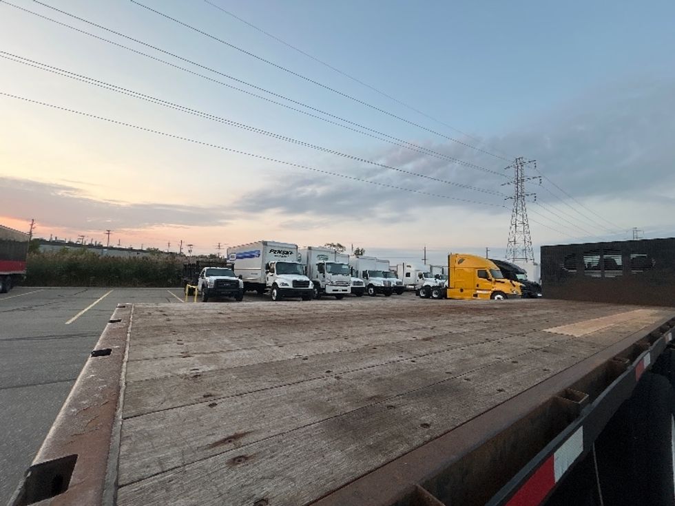 Flatbed Truck-Light and Medium Duty Trucks-International-2020-MV607-Warren-MI-97,681\n\t\tmiles-$ 69,250 - Image 11