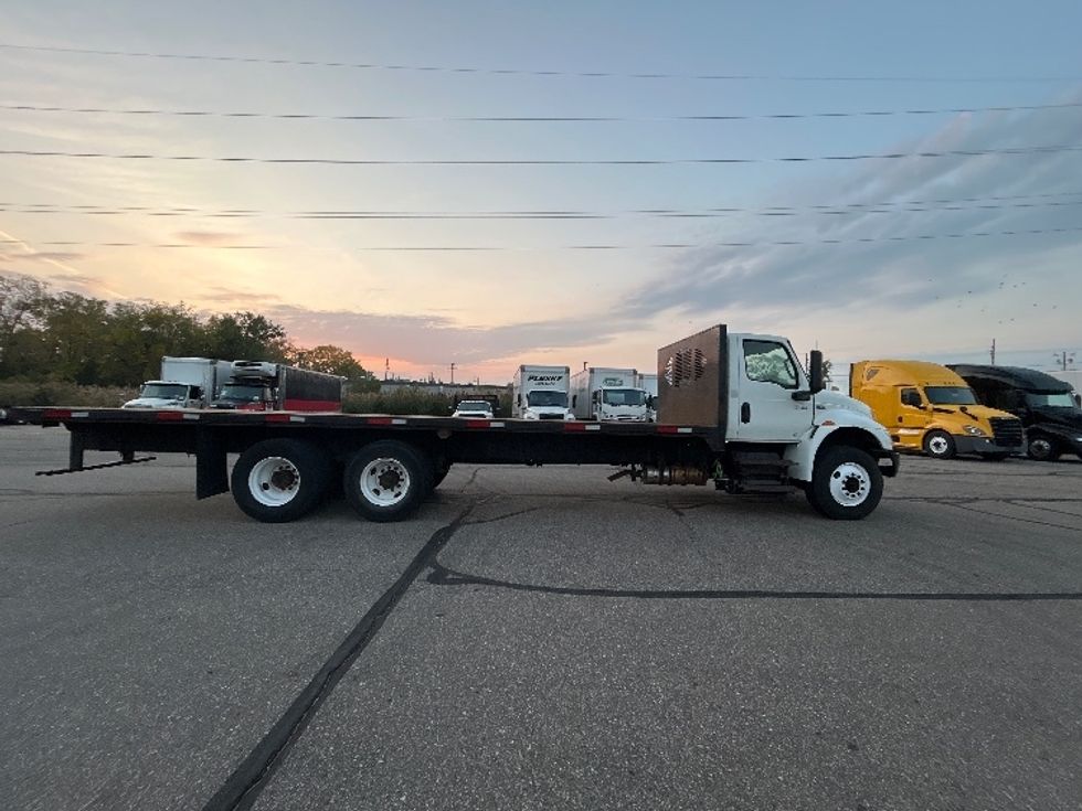 Flatbed Truck-Light and Medium Duty Trucks-International-2020-MV607-Warren-MI-97,681\n\t\tmiles-$ 69,250 - Image 15